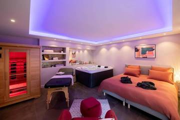 Villa pour 2 personnes, avec jacuzzi ainsi que sauna et jardin dans Oise