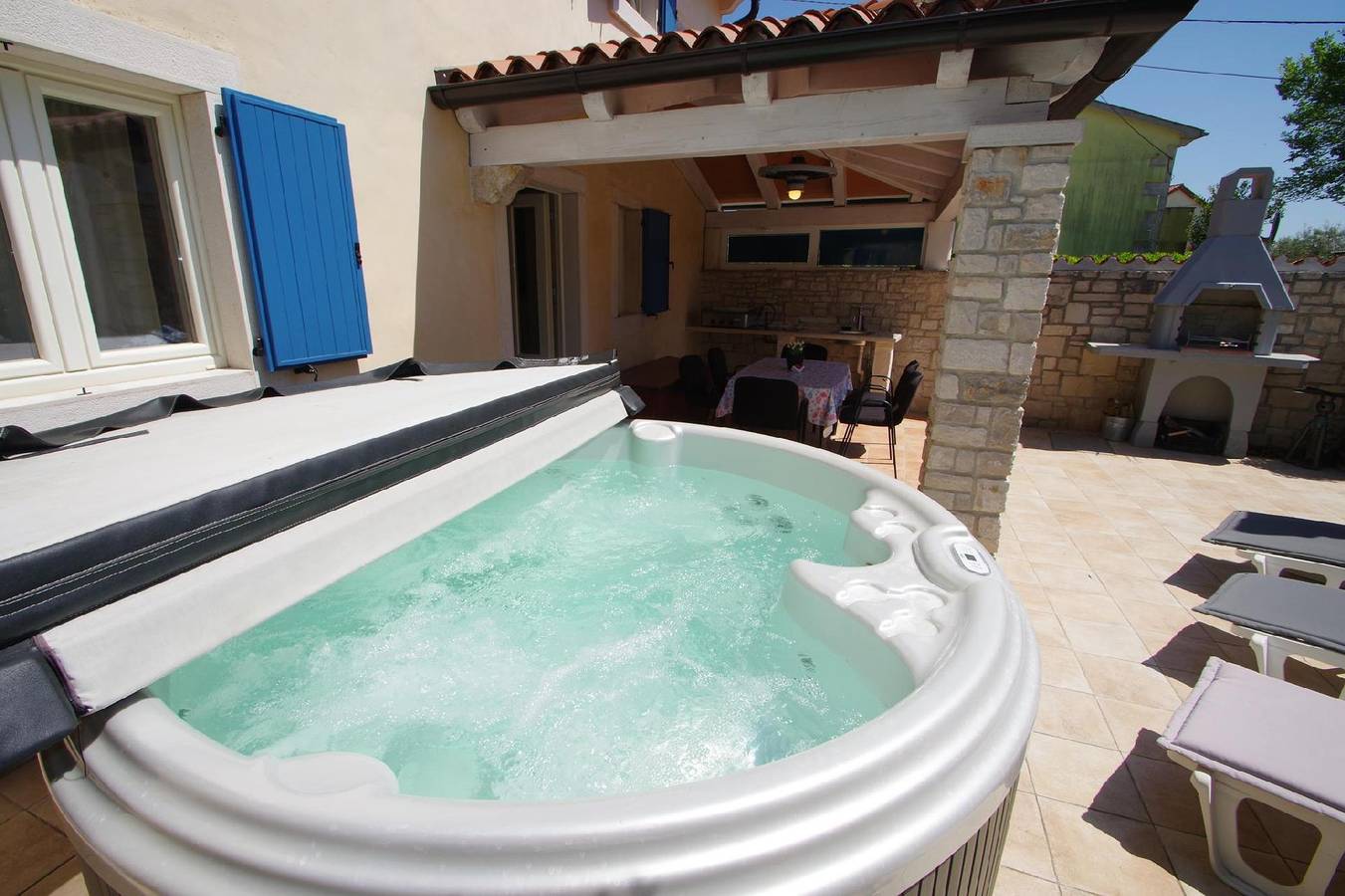 Vakantiehuis voor 5 personen  + 1 kind ca. 100 qm in Kavran, Istrië (zuidkust van Istrië) in Kavran, Zuidkust Istrië