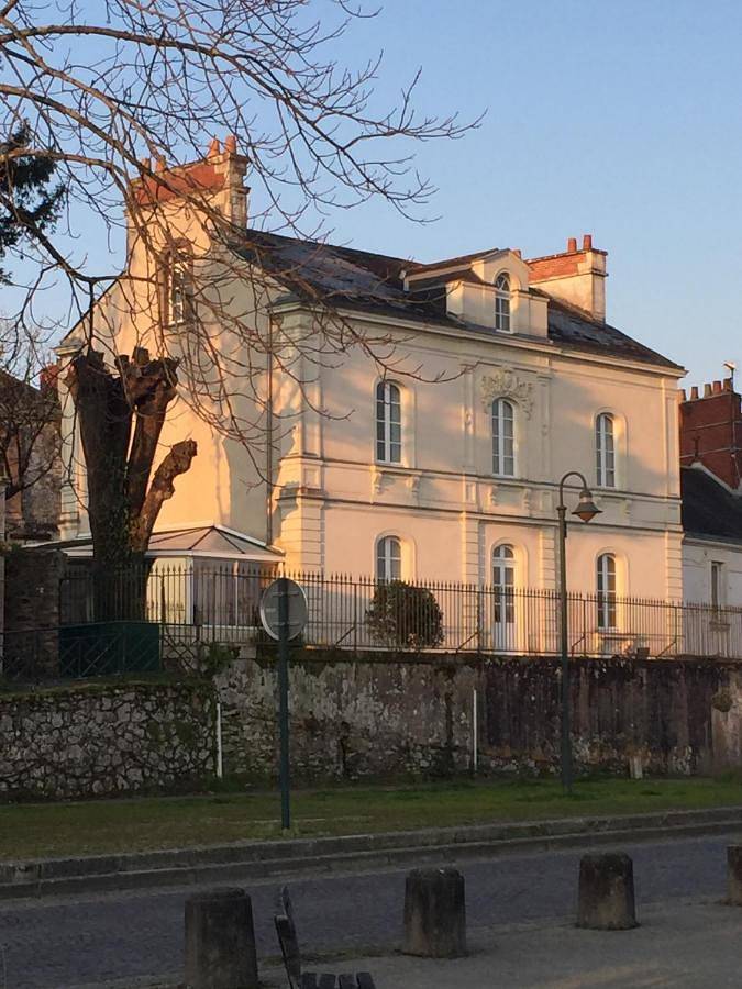 Location de vacances pour 2 personnes, avec Terrasse ainsi que Jardin et Vue à Le Pellerin