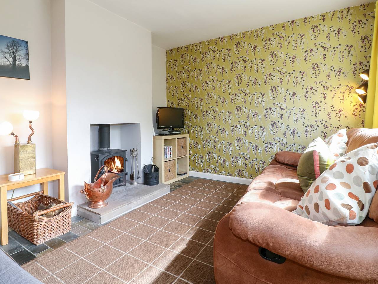 Jasmine Cottage in Youlgreave, Derbyshire