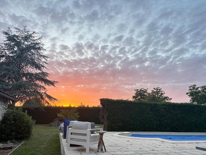 Location de vacances pour 10 personnes, avec terrasse ainsi que piscine et vue, animaux acceptés à Saint-André-et-Appelles - 2