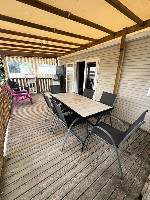 Camping pour 8 personnes, avec Terrasse et Piscine