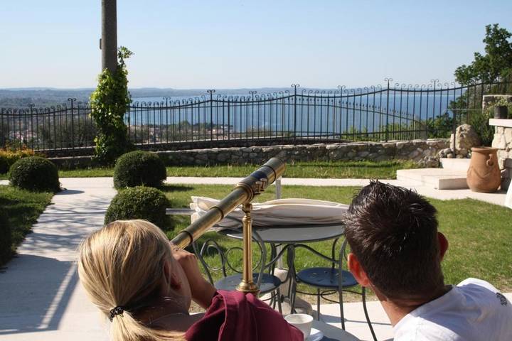 Maison d’hôte pour 2 personnes, avec jardin ainsi que piscine et vue à Bardolino - 2