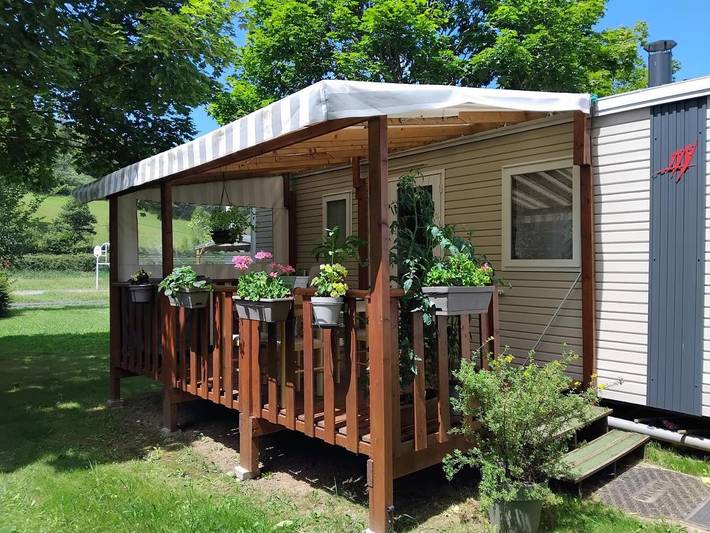 Camping pour 4 personnes, avec terrasse, animaux acceptés - 1