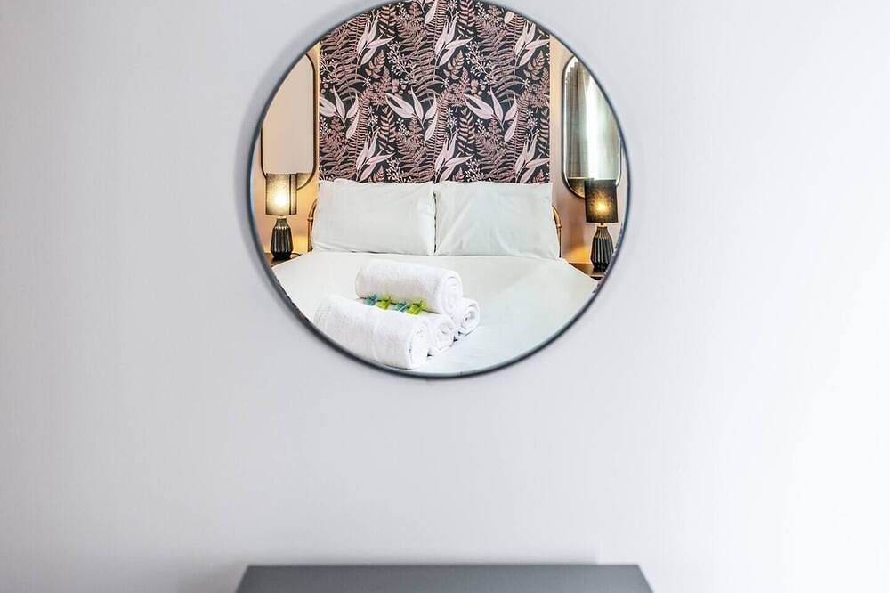 Luxury Townhouse 2Br | Belfast's Best Area in Belfast, County Down