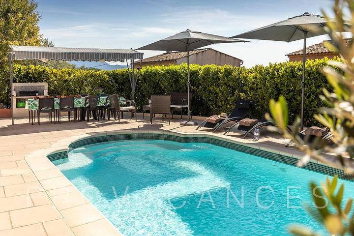 Ferienhaus mit eigenem und beheiztem Pool in St-Jeannet in Saint-Jeannet, Mittelmeerküste (Frankreich)
