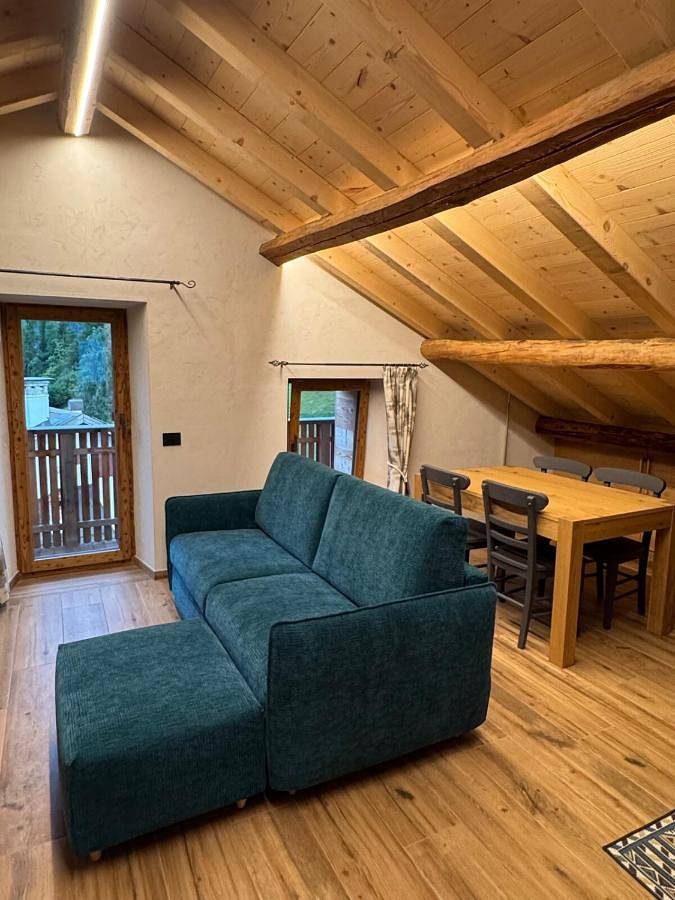 Ferienwohnung für 5 Personen, mit Balkon und Sauna sowie Garten und Ausblick