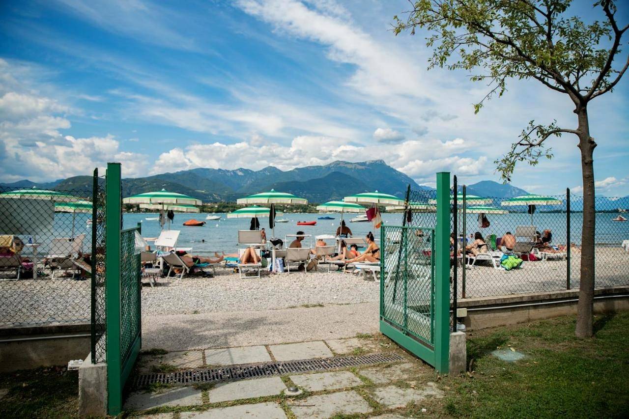 Albatross Mobile Homes on Camping Baia Verde in Manerba del Garda, Prealpi Gardesane