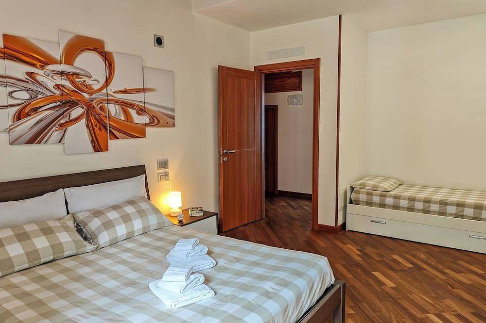 Ganze Wohnung, Torretta Ferienwohnung mit Dachterrasse in Stazzona, Stazzona und Umgebung