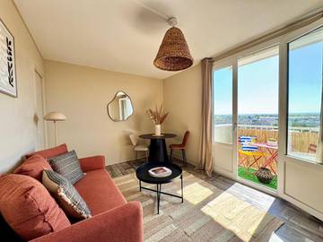 Gîte pour 2 personnes, avec vue et balcon à Saint-Jacques-de-la-Lande