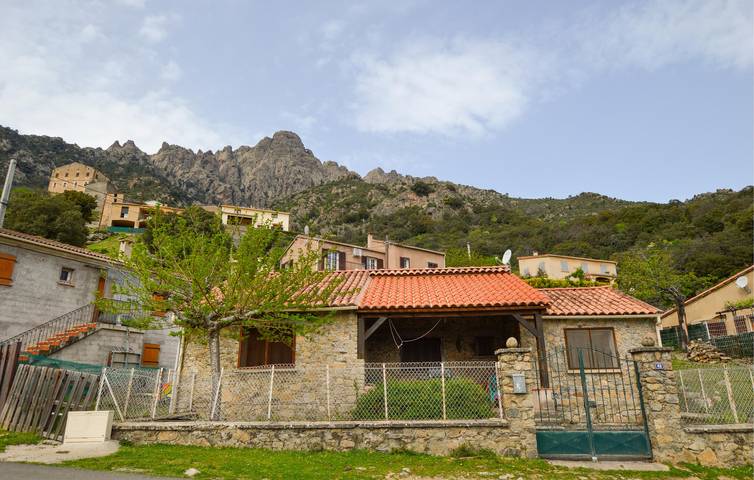 Location de vacances pour 6 personnes, avec Terrasse et Jardin à Popolasca