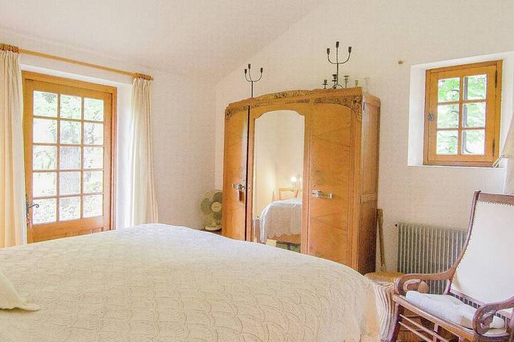Location de vacances pour 6 personnes, avec jardin et terrasse à Bouzic - 4
