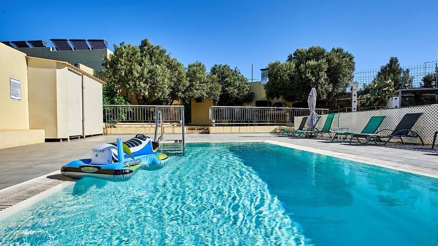 Chalet para 8 personas, con piscina y terraza en Ingenio