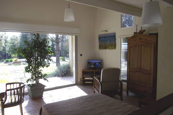 Location de vacances pour 2 personnes, avec jardin ainsi que terrasse et piscine à Ventenac-Cabardès - 2