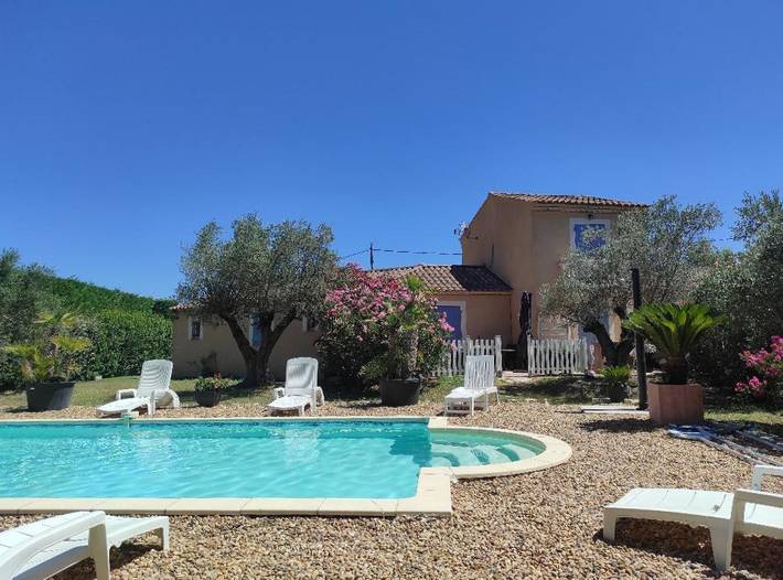 Gîte pour 5 personnes, avec jardin ainsi que piscine et terrasse à Saint-Andiol - 4