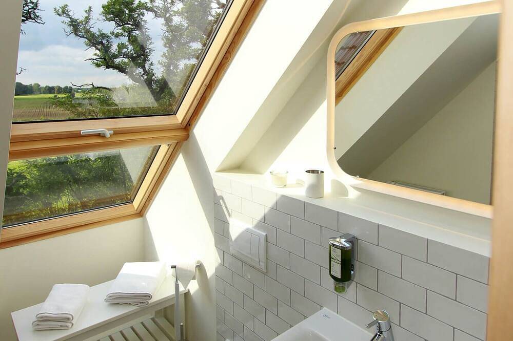 Ganze Wohnung, Ferienwohnung Schönefeld - Dachgeschoss Wohnung, Studio Rundumblick in Jüterbog, Teltow-Fläming