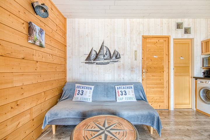 Hel lägenhet, La Gascogne in Andernos-les-Bains – Stylish Apartment for 2, Near Nature & Coast in Andernos-les-Bains, Arcachon region