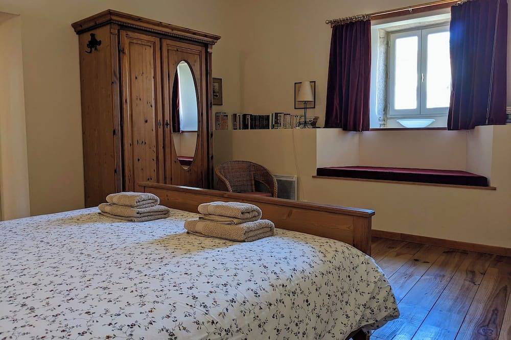 Maison de vignerons du Xvie siècle à Saint Gengoux in Saint-Gengoux-le-National, Région de Mâcon