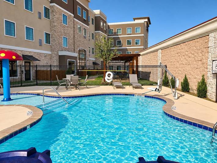 Ganzes Studio, Studio für 3 Personen mit Pool in Denton County