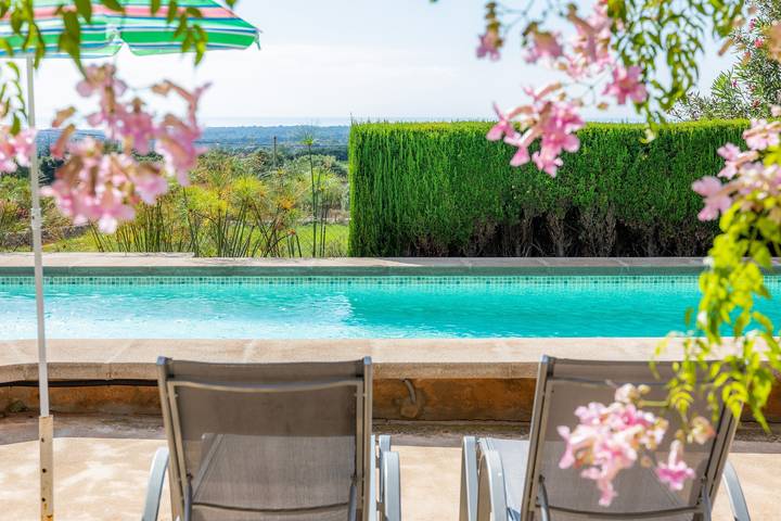 Bonita moradia com piscina, Wi-Fi, terraços, jardim e vista deslumbrante; estacionamento disponível in S'Alqueria Blanca, Santanyí