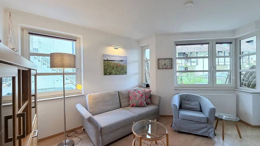 Ferienwohnung für 4 Personen, mit Pool und Sauna sowie Terrasse und Garten in Hagnau am Bodensee - 2