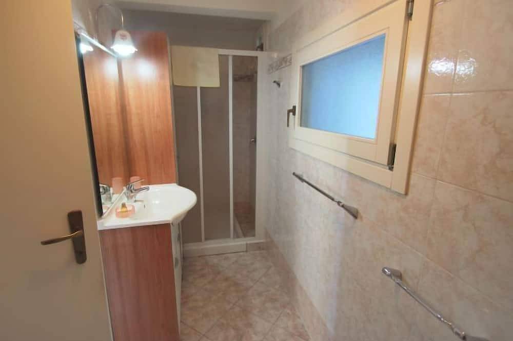 Entire apartment, Piazzetta in Maccagno, Maccagno con Pino e Veddasca