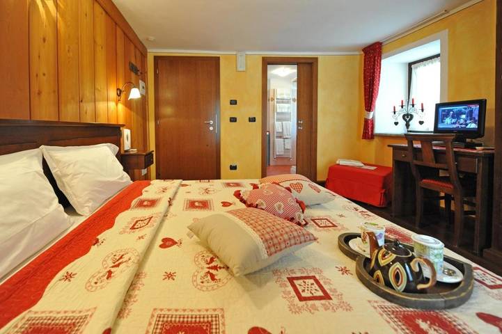 Chambre d’hôte pour 2 personnes, avec balcon à Breuil-Cervinia - 3