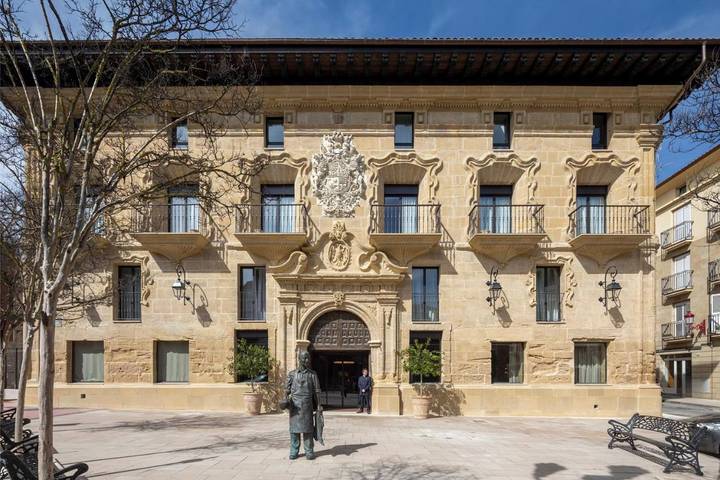 Hôtel pour 2 personnes, avec jardin ainsi que terrasse et piscine