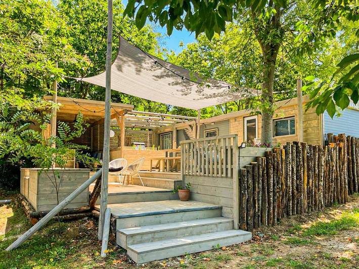 Appartement de vacances pour 4 personnes, avec Terrasse ainsi que Jardin et Piscine
