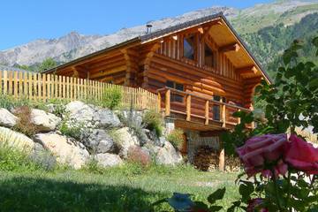 Gîte pour 6 personnes, avec jardin et terrasse à Chantelouve