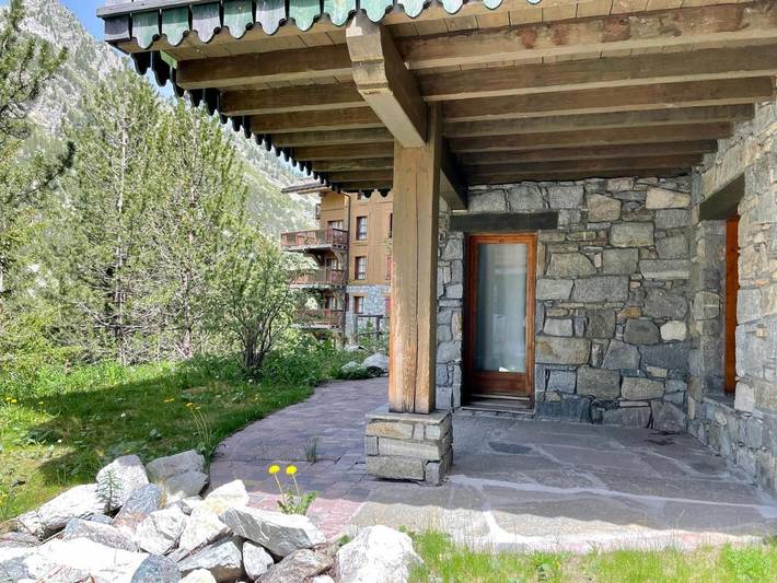 Gîte pour 6 personnes, avec terrasse et piscine ainsi que vue et sauna, animaux acceptés dans Arc 1950 - 3