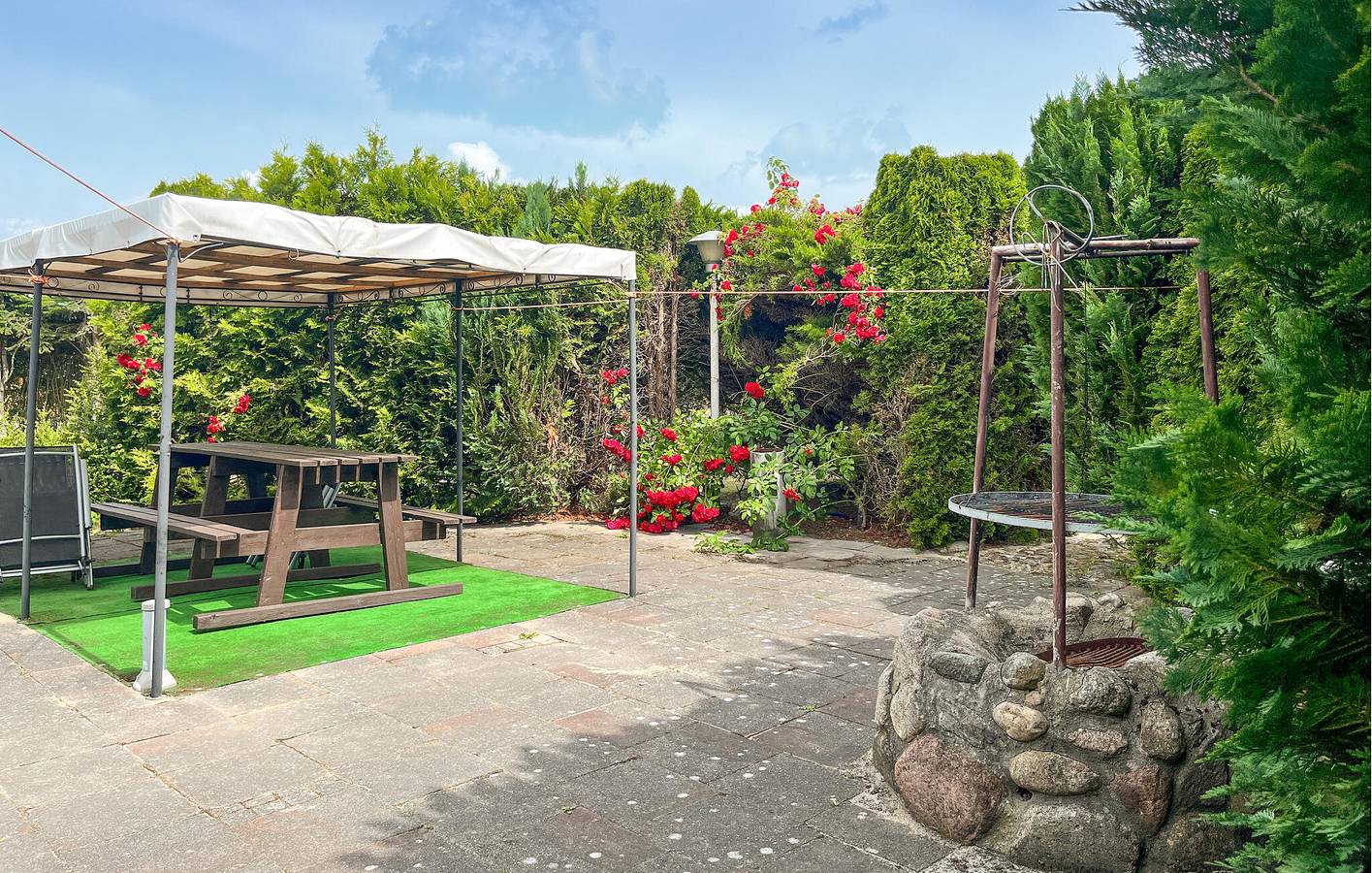 Ferienhaus für 5 Personen mit Terrasse in Puddemsdorf, Powiat Koszaliński