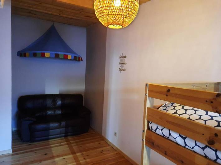 Gîte pour 6 personnes, avec jacuzzi ainsi que terrasse et sauna dans Jemeppe - 3