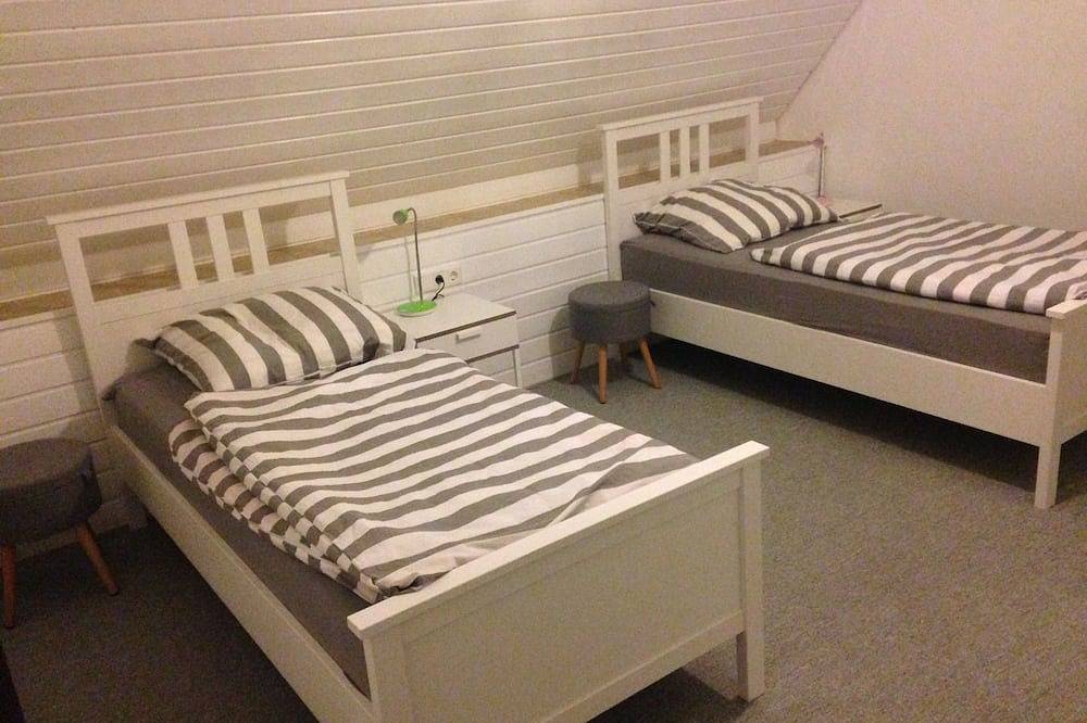 Ganze Wohnung, Großzügige familienfreundliche 4-Zimmer Fewo in Kirchheim unter Teck, Albsteig Etappe 8