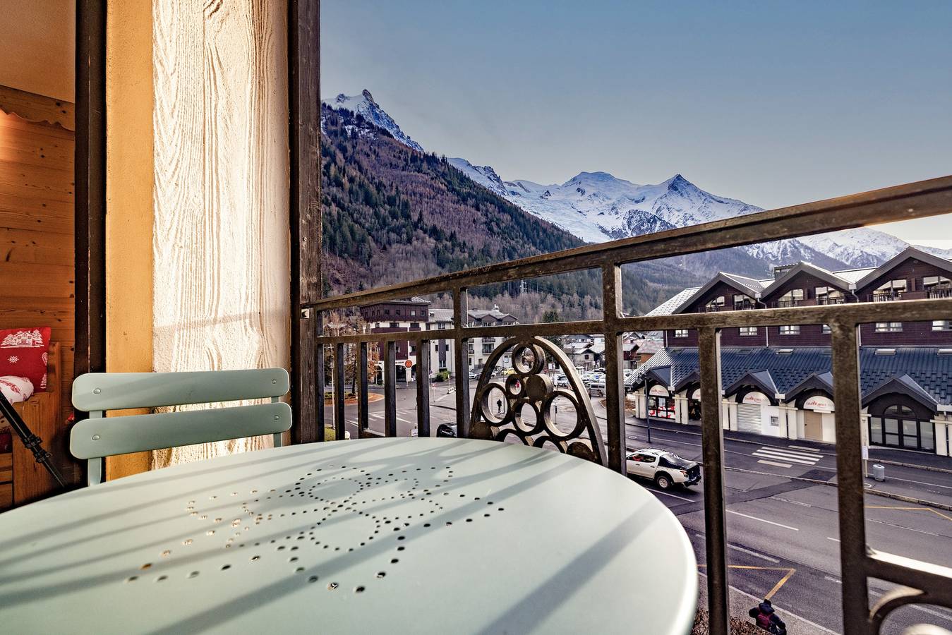Appartement entier, Appartement "Amanuq Lovely Apartment" avec vue sur les montagnes, balcon privé et Wi-Fi. in Chamonix-Mont-Blanc, Massif du Mont-Blanc