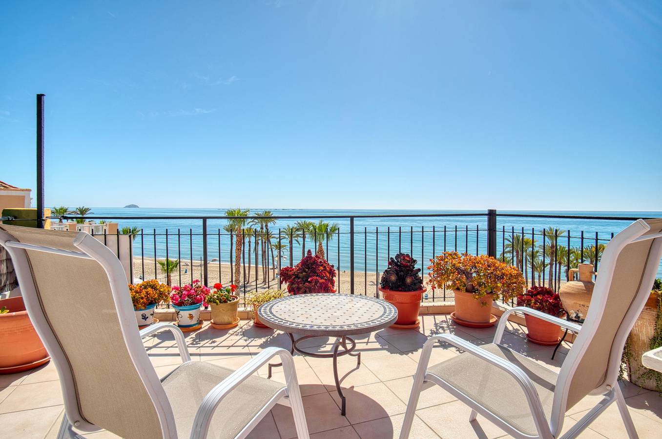 Ferienhaus 'Casa amarilla del mar piso 3y4' mit Meerblick, Wlan & Klimaanlage in La Vila Joiosa, Costa Blanca