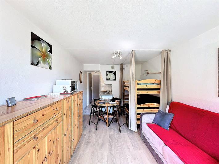 Chalet pour 4 personnes, avec Balcon et Piscine dans Le Corbier - 3