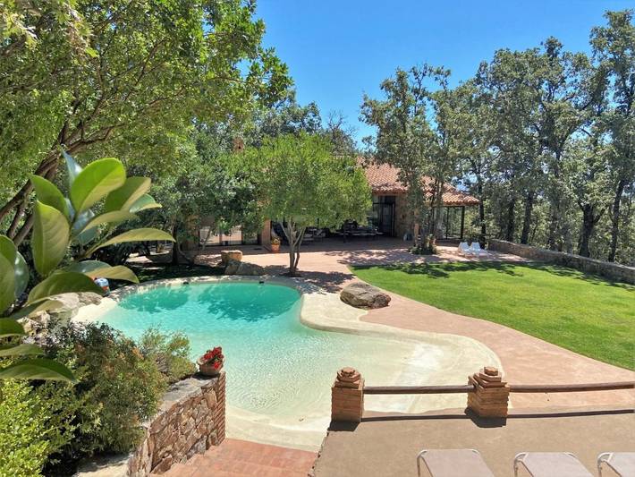 Casa rural para 2 personas, con Terraza y Jardín además de Piscina y Vistas al lago en Candeleda