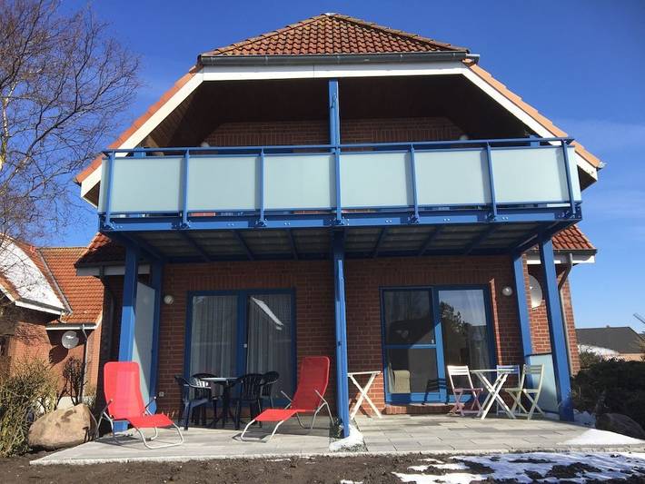 Ferienhaus für 4 Personen, mit Terrasse in Lemkenhafen - 2
