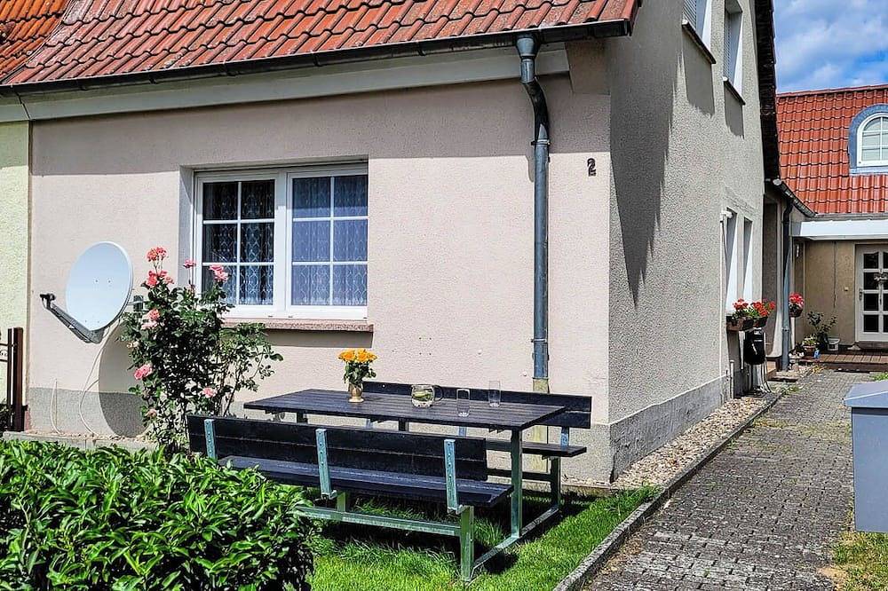 Ganze Wohnung, Ruhig gelegene Ferienwohnung in idyllischer Umgebung - Entspannung garantiert in Groß Lindow, Region Oder - Spree