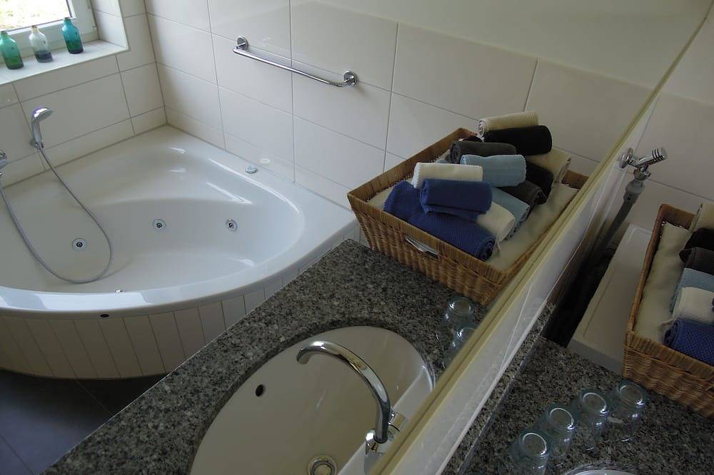 Freundliches 5* Ferienhaus mit Schleiblick | Sauna | Whirlwanne | Kaminofen in Kosel, Rendsburg-Eckernförde