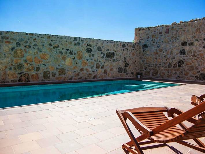 Casa rural para 11 personas, con jacuzzi además de jardín y piscina en Provincia de Segovia - 2