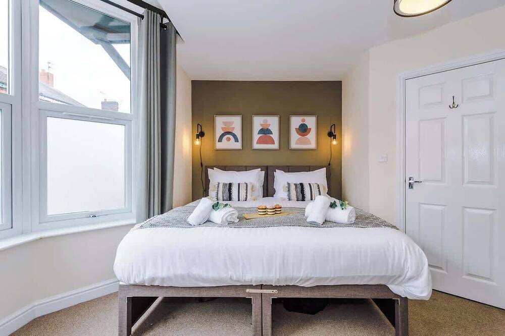 Modern apartment Perfect for Business Sleeps 4 in Crewe, Cheshire East