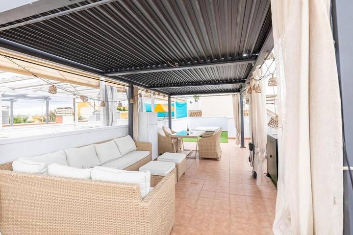 Holiday apartment for 4 people, with balcony and pool as well as view - 1