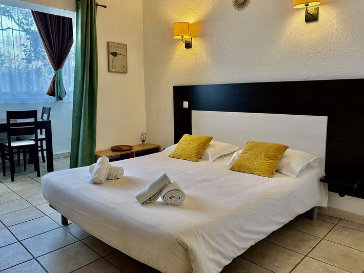 Gîte pour 2 personnes, avec piscine à Saint-Florent - 2