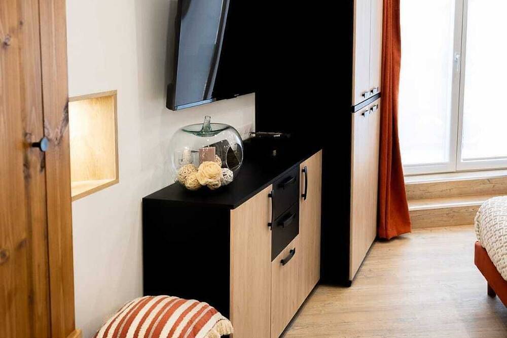 Apartamento entero, L'Escapade Étoilée, Whirlpool bath, King size bed & starry sky in Rosheim, Bas-Rhin Alsacia