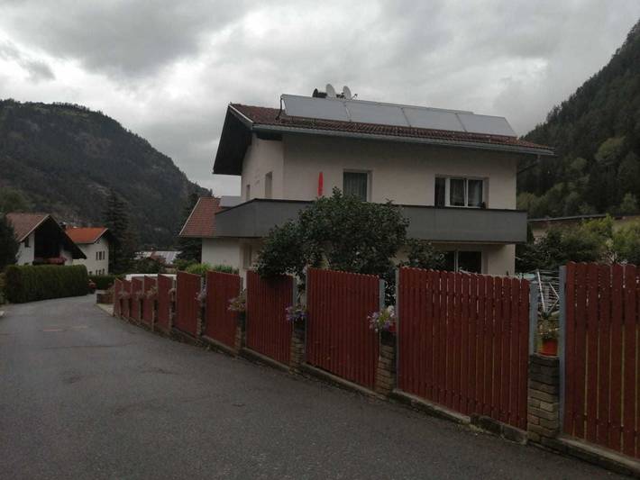 Ferienwohnung für 6 Personen, mit Balkon und Garten sowie Sauna und Pool in Tösens