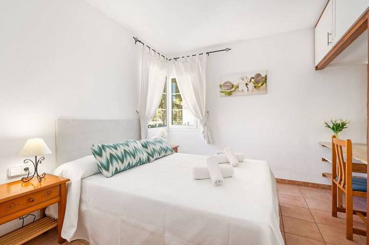 A Midsummer Stay`s Dream in Son Parc, Es Mercadal
