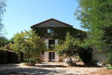 Cottage pour 5 personnes, avec jardin et piscine à Labruguière