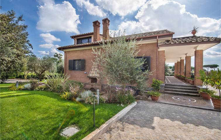 Ferienhaus für 22 Personen, mit Pool und Terrasse sowie Whirlpool und Garten in Latium - 2